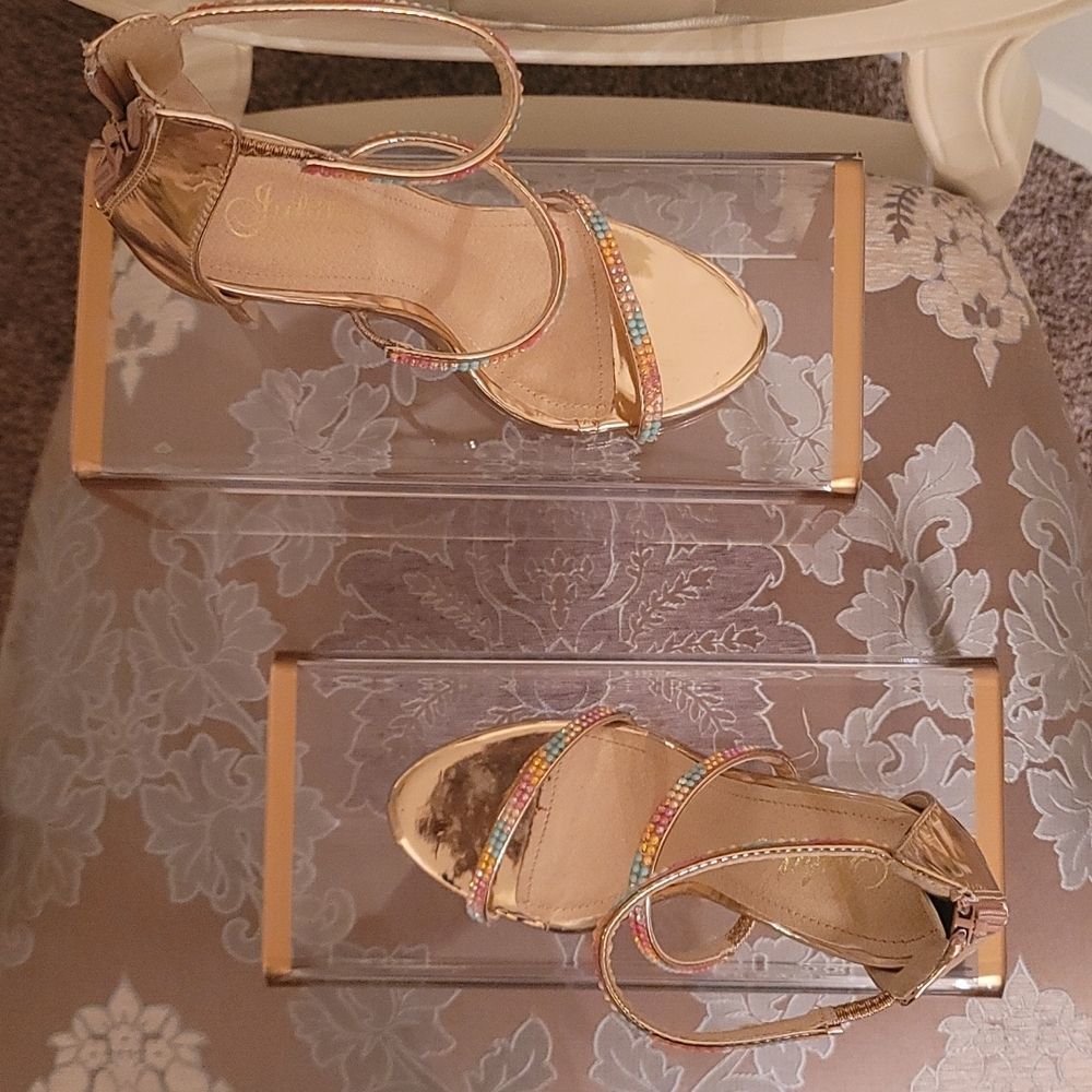 Jubilee Heels - Picture 4 of 6
